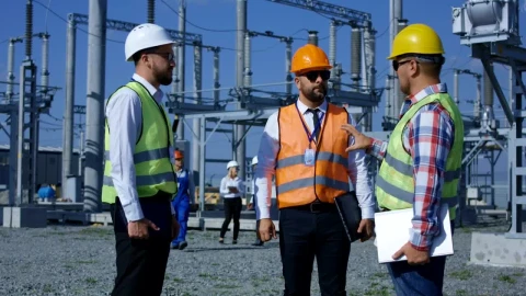 Stock Video Group Of Workers In An Electrical Plant Live Wallpaper For PC - Free Live Wallpaper
