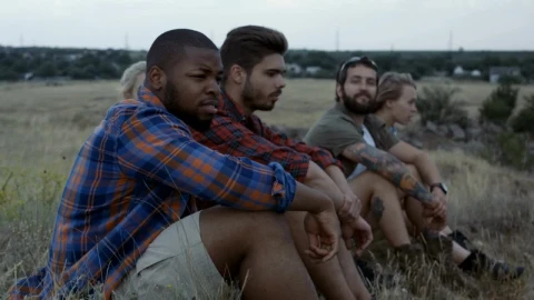 Stock Video Group Of Friends Sitting On The Countryside Live Wallpaper For PC - Free Live Wallpaper