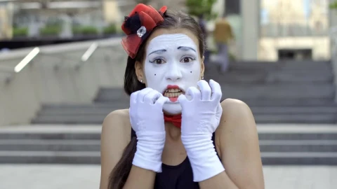 Stock Video Funny Mime Acting Scared On The Street Live Wallpaper For PC - Free Live Wallpaper