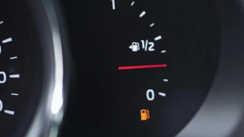 Stock Video Fuel Meter On A Car Dashboard Live Wallpaper For PC - Free Live Wallpaper