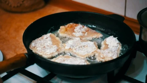 Stock Video Frying Meat In A Frying Pan With Oil Live Wallpaper For PC - Free Live Wallpaper