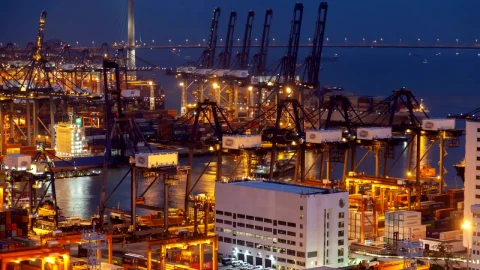 Stock Video From Day To Night In The Hong Kong Container Port Live Wallpaper For PC - Free Live Wallpaper