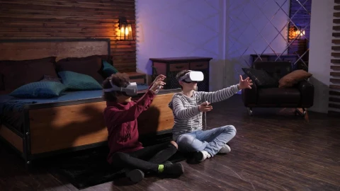 Stock Video Friends Using Vr To Learn Live Wallpaper For PC - Free Live Wallpaper