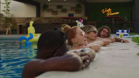 Stock Video Friends Taking A Break By The Pool Live Wallpaper For PC - Free Live Wallpaper