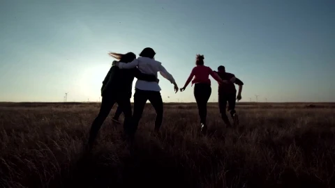 Stock Video Friends Running In The Countryside Live Wallpaper For PC - Free Live Wallpaper