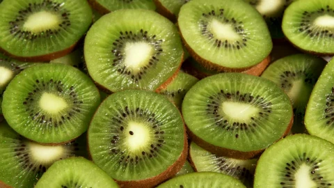 Stock Video Kiwi Fruit Slices Spinning On A Plate Animated Wallpaper - Free Live Wallpaper