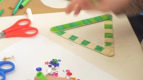 Stock Video Kid Doing Crafts At School Animated Wallpaper - Free Live Wallpaper