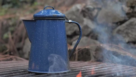 Stock Video Kettle Warming Up On The Campfire Animated Wallpaper - Free Live Wallpaper