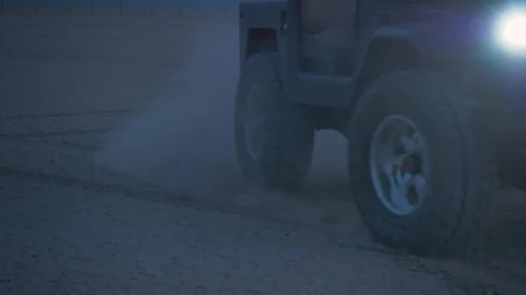 Stock Video Jeep Truck Skidding On The Ground At Night Animated Wallpaper - Free Live Wallpaper