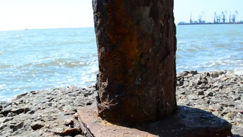 Stock Video Iron Column At A Port Animated Wallpaper - Free Live Wallpaper