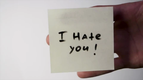 Stock Video Insult Written On A Note Animated Wallpaper - Free Live Wallpaper