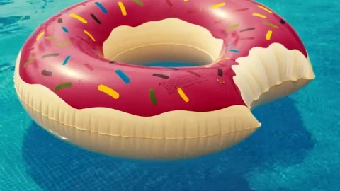 Stock Video Inflatable Pool Ring Floating In A Pool Animated Wallpaper - Free Live Wallpaper
