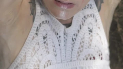 Stock Video Indie Fashion Girl Laying Down On A River Animated Wallpaper - Free Live Wallpaper