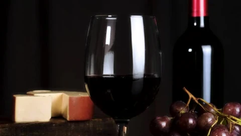 Stock Video Image Composition On A Table With Wine Cheese Grapes And Animated Wallpaper - Free Live Wallpaper