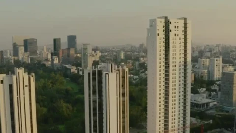Stock Video Huge City With A Large Park In An Aerial Shot Smal Animated Wallpaper - Free Live Wallpaper