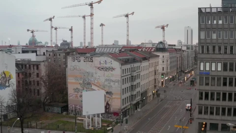 Stock Video Hovering Over An Empty Section Of Berlin Animated Wallpaper - Free Live Wallpaper