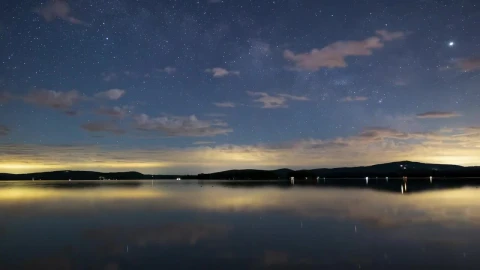 Stock Video Horizontal Split And Bounce Transition Animated Wallpaper - Free Live Wallpaper