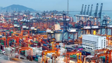 Stock Video Hong Kong Cranes A Container Port Working Animated Wallpaper - Free Live Wallpaper