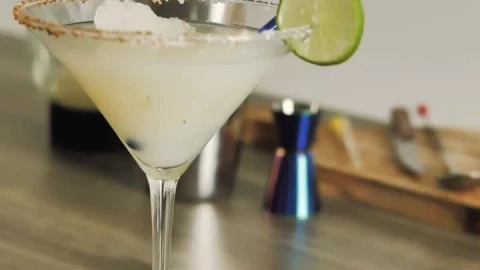 Stock Video Homemade Margarita Cocktail Animated Wallpaper - Free Live Wallpaper