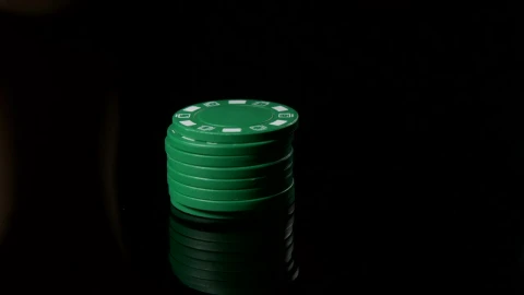 Stock Video Holding Green Chips Animated Wallpaper - Free Live Wallpaper