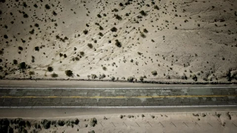 Stock Video Highway Cutting Through The Desert Animated Wallpaper - Free Live Wallpaper