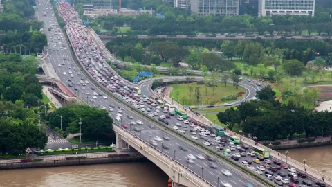 Stock Video Heavy Traffic On The Highway Animated Wallpaper - Free Live Wallpaper