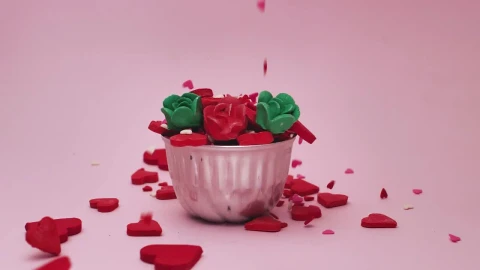 Stock Video Hearts And Roses Of Candy In Flower Pot Animated Wallpaper - Free Live Wallpaper