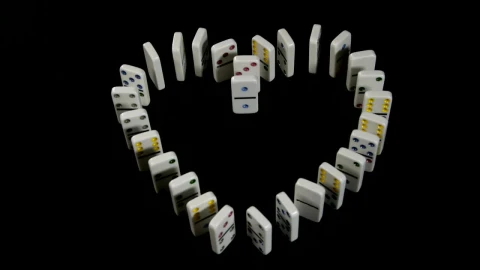 Stock Video Heart Shaped Dominoes Animated Wallpaper - Free Live Wallpaper