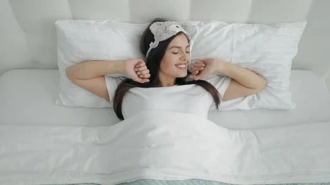 Stock Video Happy Woman Waking Up In The Morning Animated Wallpaper - Free Live Wallpaper