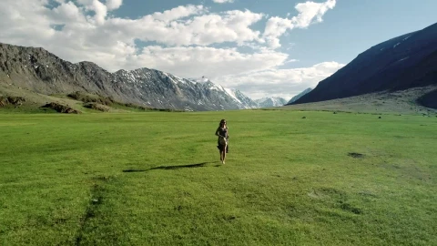 Stock Video Happy Woman Running On The Meadow Animated Wallpaper - Free Live Wallpaper