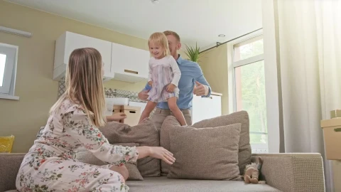 Stock Video Happy Parents Playing With Their Daughter Animated Wallpaper - Free Live Wallpaper