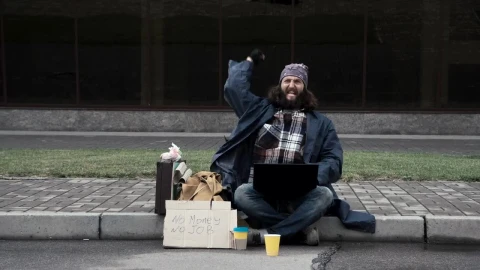 Stock Video Happy Homeless With Laptop Celebrating Animated Wallpaper - Free Live Wallpaper
