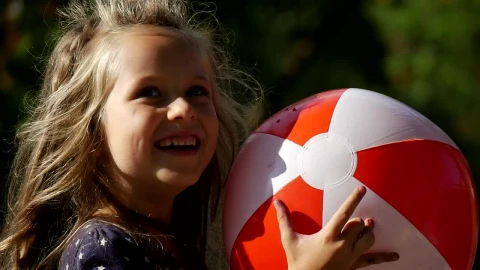 Stock Video Happy Girl With An Inflatable Ball Animated Wallpaper - Free Live Wallpaper