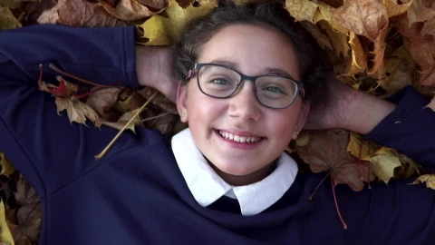Stock Video Happy Girl Smiling In The Autumn Animated Wallpaper - Free Live Wallpaper