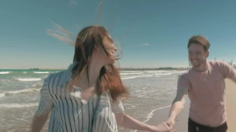 Stock Video Happy Couple Holding Hands While Running Animated Wallpaper - Free Live Wallpaper