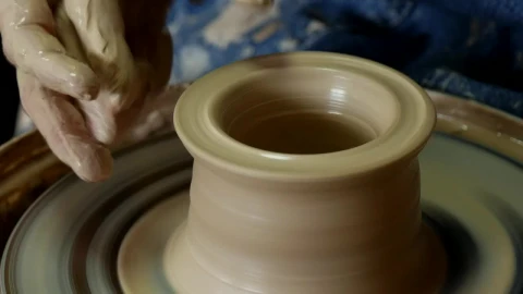 Stock Video Hands Working On Spinning Clay Animated Wallpaper - Free Live Wallpaper