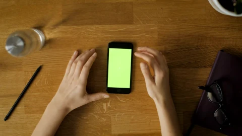 Stock Video Hands Using Mobile Phone On The Desk Animated Wallpaper - Free Live Wallpaper