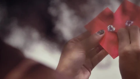 Stock Video Hands Of A Woman Opening An Envelope With A Love Animated Wallpaper - Free Live Wallpaper