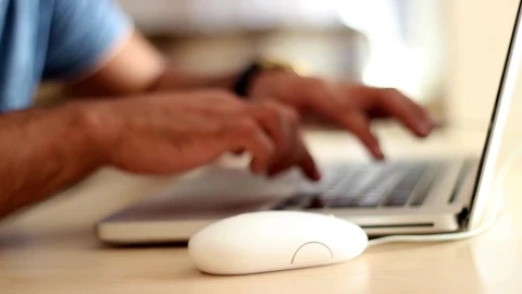 Stock Video Hands Of A Man Working On A Computer Animated Wallpaper - Free Live Wallpaper