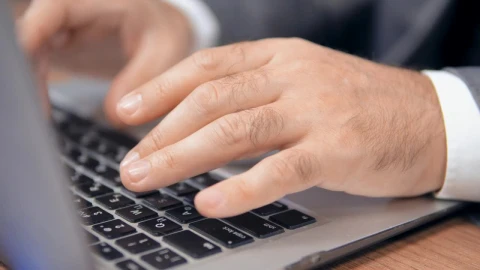 Stock Video Hands Of A Man Typing On A Laptop Animated Wallpaper - Free Live Wallpaper