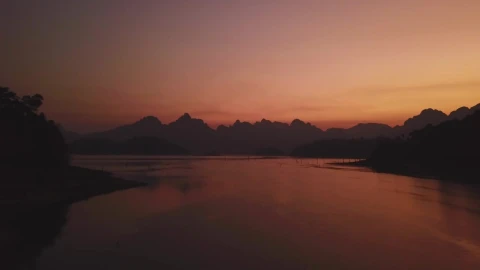 Stock Video Landscape Of A Lake During A Red Sunset Animated Wallpaper - Free Live Wallpaper