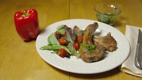 Stock Video Lamb With Salad And Herbs Animated Wallpaper - Free Live Wallpaper