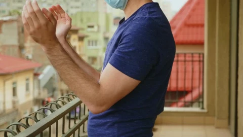 Stock Video Man In Covid Quarantine Applauds From Balcony Animated Wallpaper - Free Live Wallpaper