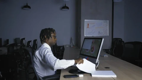Stock Video Man In An Office Throwing Sheets Of Paper In The Animated Wallpaper - Free Live Wallpaper