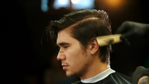 Stock Video Man Having A Haircut At The Barber Close Up Animated Wallpaper - Free Live Wallpaper