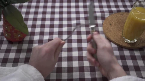 Stock Video Man Hands Rub Together Fork And Knife Animated Wallpaper - Free Live Wallpaper