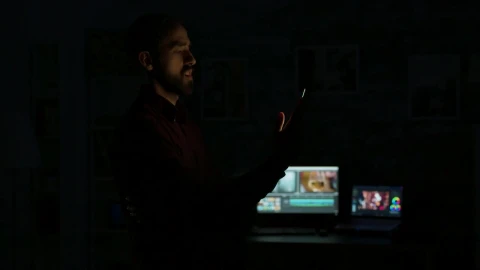 Stock Video Man Gives Future Voice Command To Smartphone App Animated Wallpaper - Free Live Wallpaper
