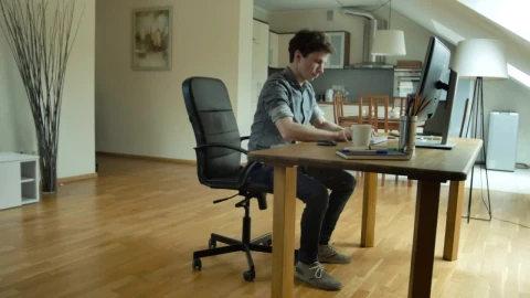 Stock Video Man Finishing Work In The Computer Animated Wallpaper - Free Live Wallpaper