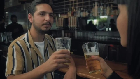 Stock Video Man Drinking Beer With His Date Animated Wallpaper - Free Live Wallpaper