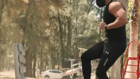 Stock Video Man Doing Workout On A Park Bench Animated Wallpaper - Free Live Wallpaper